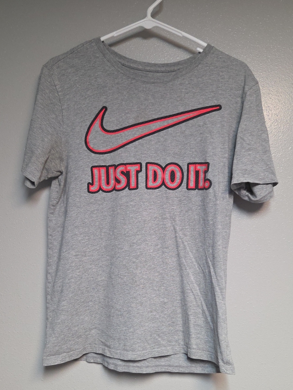 Nike Short-Sleeve Gray Tee with Red 'Just Do It.' Graphic